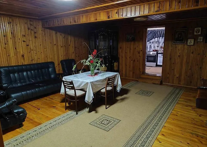 M & D Hotel